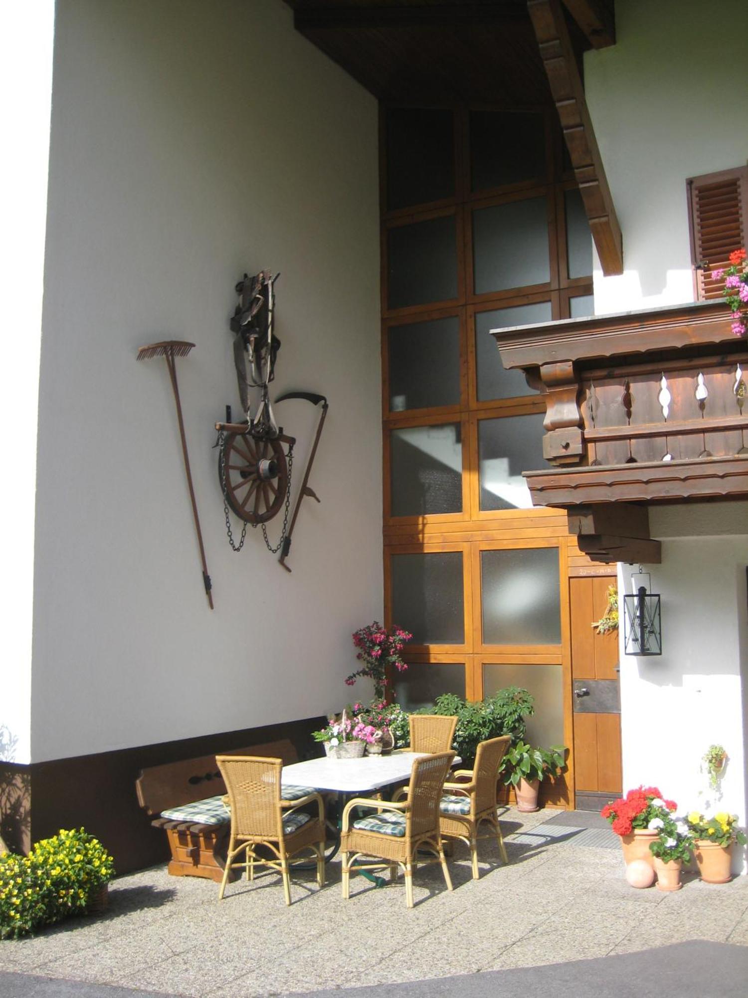 Ferienwohnungen Schleich Nassereith Exterior photo